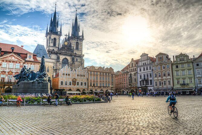 Private Prague City Highlights Tour with a Stop at a Czech Cafe - Walking pace, weather, and what the best guides do