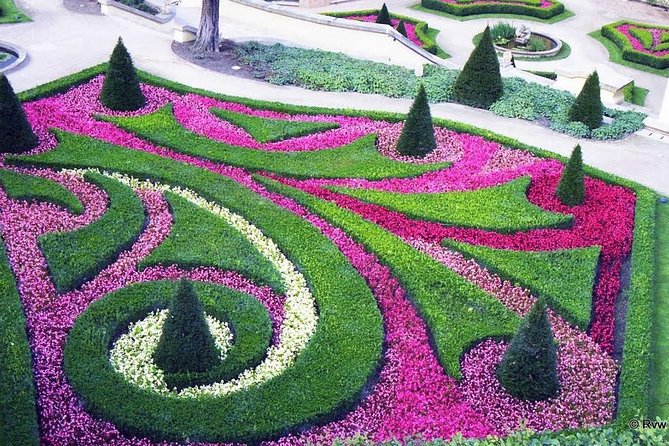 Private Prague Renaissance & Baroque Gardens Walking Tour - A 3-hour private garden circuit in Prague Castle territory