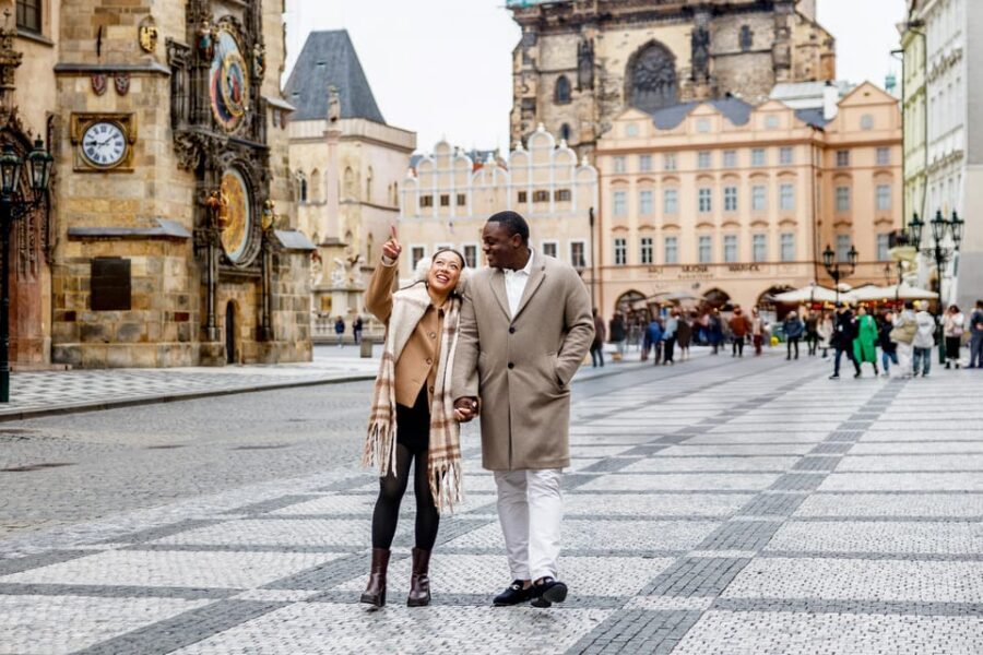 Private Prague Sunrise Photoshoot + Walking Tour - Key things I’d circle before you book