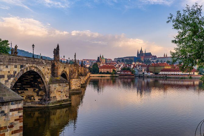 Private Prague walking tour & Karlstejn castle trip from Prague - Prague Castle with a private guide: see the main highlights without paying for everything