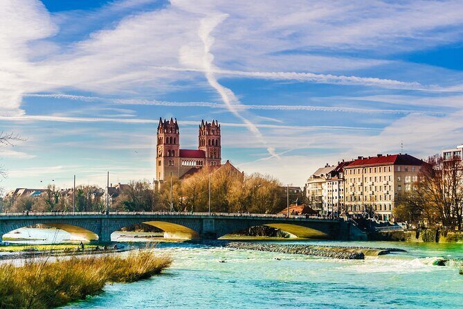 Private Scenic Transfer from Prague to Munich with 4h of Sightseeing - Driver role: helpful context, not a licensed guide