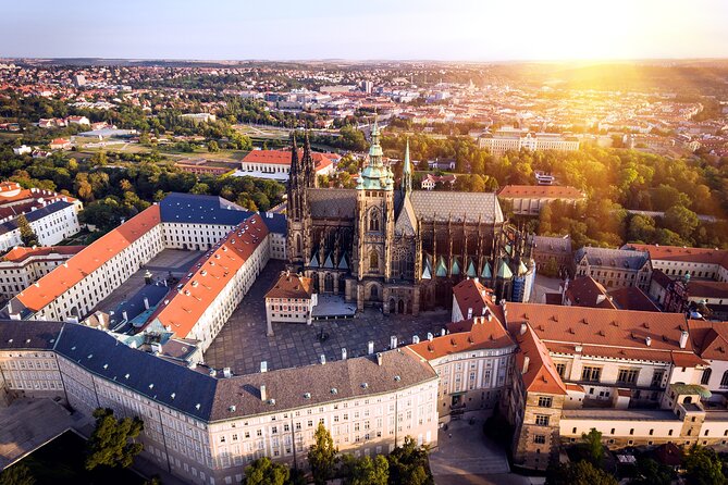 Private Tour of Prague Castle Interiors and Lunch included - Golden Lane: colorful houses and the story behind the walls