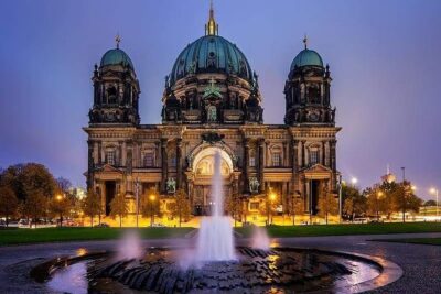 Private Transfer from Prague to Berlin or from Berlin to Prague - Door-to-Door Pickup: From Your Hotel to Your Next Check-In