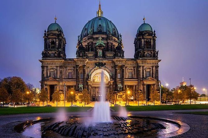 Private Transfer from Prague to Berlin or from Berlin to Prague - Door-to-Door Pickup: From Your Hotel to Your Next Check-In