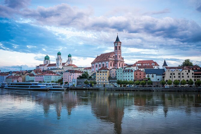 Private transfer from Prague to Passau, 2h of Sightseeing stop - Key Highlights at a Glance