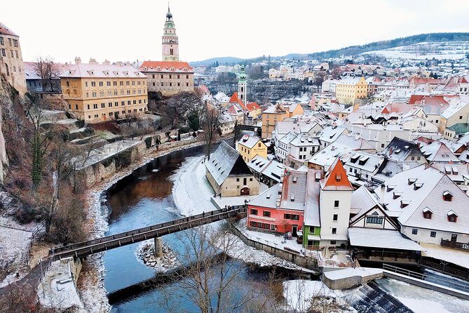 Private transfer in a Sanitized Car Prague to Vienna with 2h stop Cesky Krumlov - Prague to Vienna in one ride: the timing you should expect