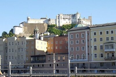 Private Transfer Prague to Salzburg with 2h stop in Krumlov in a Sanitized Car - Český Krumlov: How the 2-Hour Stop Actually Helps