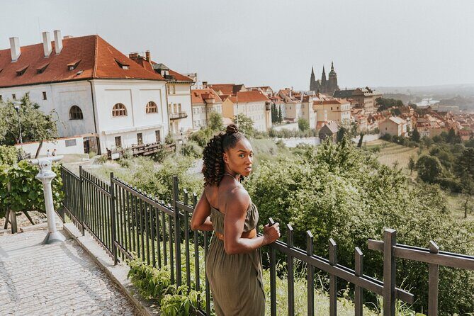 Private Vacation Photography Session with Local Photographer in Prague - Old Town and the storybook streets