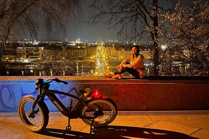 Retro Style E-Bike Night Tour in Prague - Live Guided - Outside Prague Castle: getting the scale without the long queues