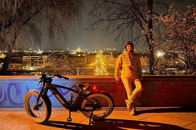 Retro Style E-Bike Night Tour in Prague - Live Guided - Lennonova zeď and the Charles Bridge river run
