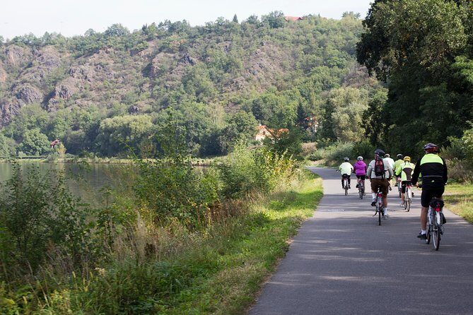 River & Park Bike Tour to Troja Chateau (Private small groups) - Stop 2: Stromovka Kralovska obora for green rides and a break from city noise