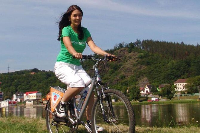 River & Park Bike Tour to Troja Chateau (Private small groups) - Included extras that really matter for a 3.5-hour ride