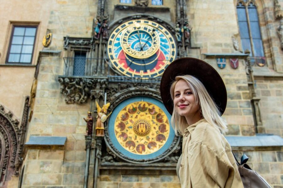 Romantic Photoshoot Experience for Couples in Prague - What actually makes the photos look professional