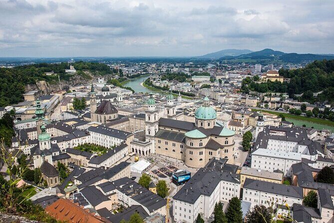 Salzburg Private Day Tour from Prague with transfers and guide - Weather and comfort: how to plan so the day stays fun