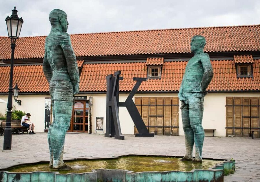 Secret walking Food Tour Prague - Artists studio and a local digestive