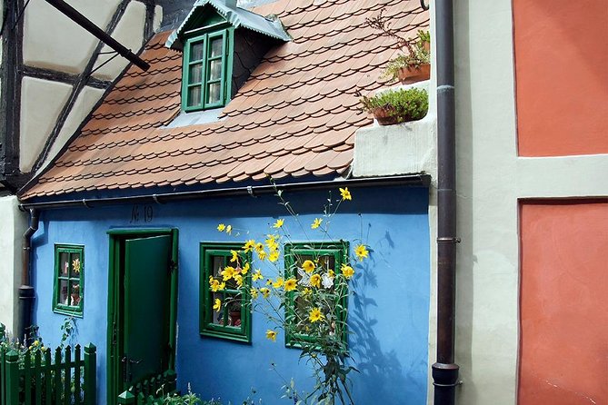 Self-Guided Audio Tour - Prague Castle District - Rosenberg Palace: Renaissance ceilings and sixteenth-century scenes