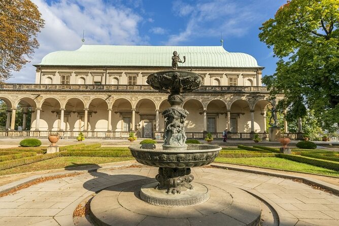 Skip the line: Prague Castle Interiors Tour with Local Guide - How a 2.5-Hour Route Can Actually Feel Productive