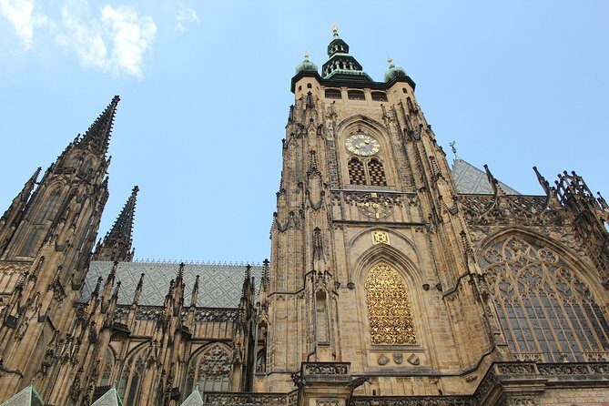 Small-Group Tour of Prague Castle with a local guide - Old Royal Palace: kings, princes, and the 10th-to-16th century vibe