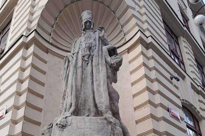 Small-Group Tour through the History of Jewish Prague - Starting at Pařížská: easy launch, clear route