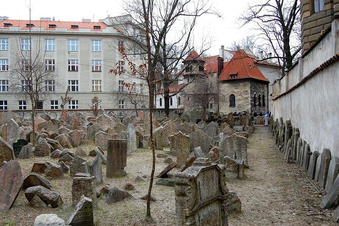 Small-Group Tour through the History of Jewish Prague - Maisel Synagogue: 10th-century roots to 18th-century emancipation