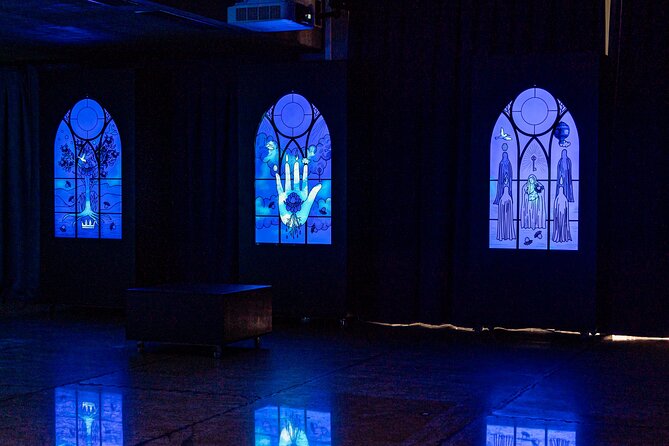 Spiritual Prague: An Exhibition - Blue Flower at Divadlo Hybernia: what this actually feels like