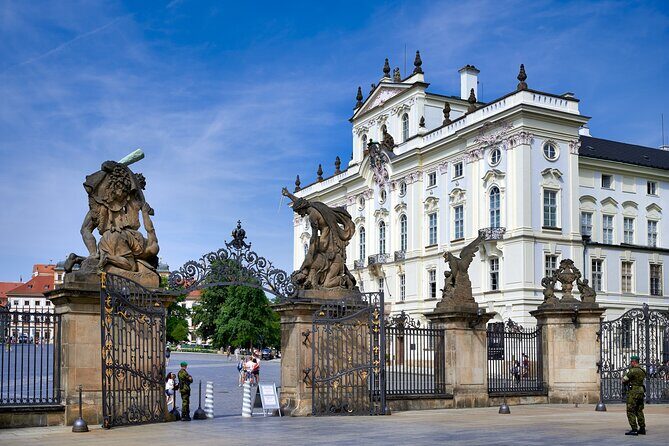St Vitus Cathedral and Prague Castle Private Walking Tour - Transportation and Timing: Pickup Only With the Longer Options
