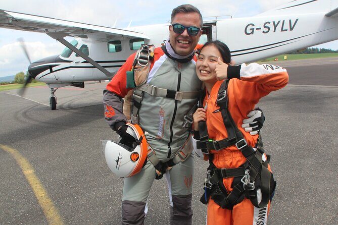 Tandem Skydiving in Prague - Tandem Jump with transfers! - Weather, Weight Limits, and Who Should Pass