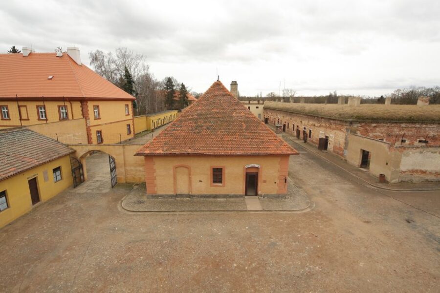 Terezin Memorial: Entry Ticket Combo w. Guided Walking Tour - Should you book Terezín Memorial entry with the guided Small Fortress?