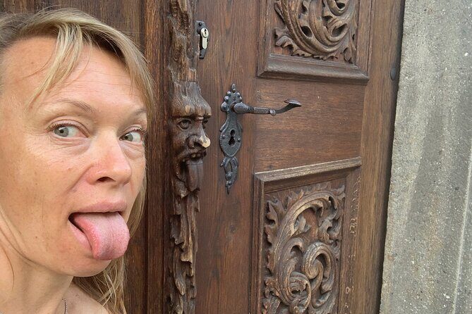 The Best of - private tour with PERSONAL PRAGUE GUIDE - Stop 2: Mala Strana (Little Quarter) Footsteps Below the Castle