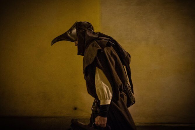 The Plague Doctor of Prague - Kafka statue to the Jewish Quarter: La Peste and plague-era Jewish life
