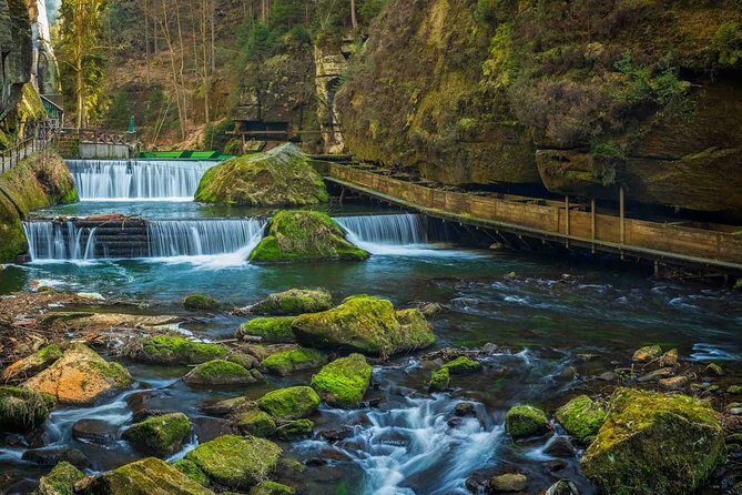 Top Full-Day Adventure: Bohemian & Saxon Switzerland from Prague - Lunch at Hřensko: when the food finally tastes like a reward