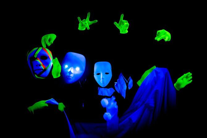 Underground Black Light Theatre Interactive Show in Prague - Seating and comfort: how to avoid 30-minute restlessness