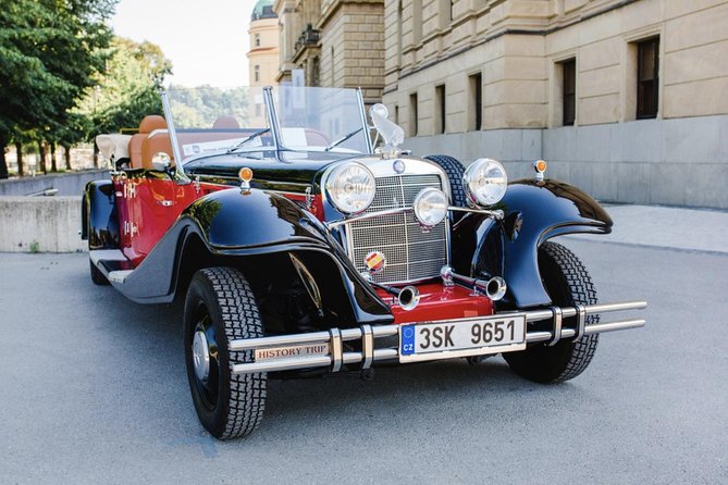 Vintage Cars Prague - Sightseeing Tour 90min / 1-6 pers. - Charles Bridge: the medieval icon with a car-route viewpoint