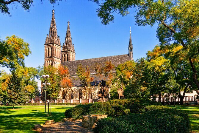 Vyšehrad Castle: Casemates and Gorlice - Walking, timing, and group size: what your 2.5 hours really feels like