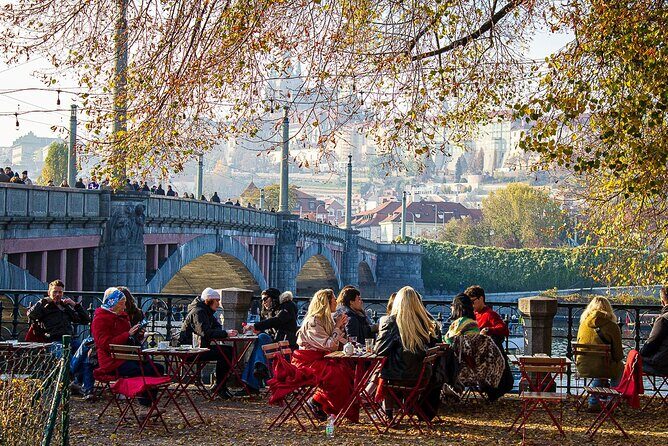 Walking through ages: 11th to 21st century, Prague flavoured - Prague in four hours: 11th to 21st century in one walking loop