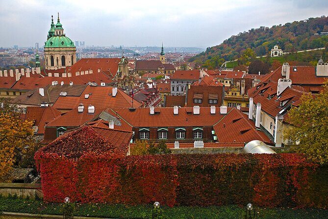 Walking through ages: 11th to 21st century, Prague flavoured - Josefov and the Old-New Synagogue: Prague’s Jewish quarter in a condensed visit