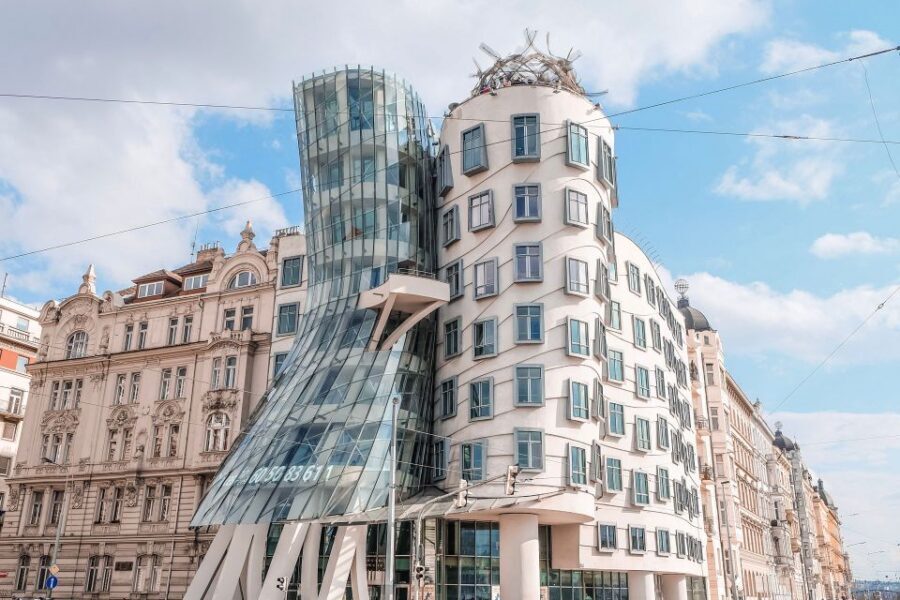 Walking tour of Prague in French : Nové Město - The route in plain order: where the story turns at each stop