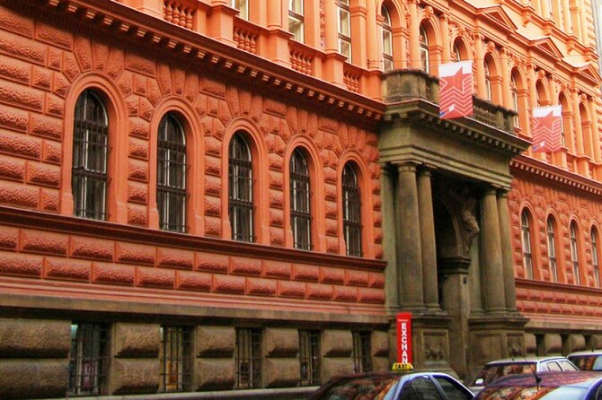 Wars and Totality History tour in Prague - Why Prague’s 20th-Century Story Works Best on Foot