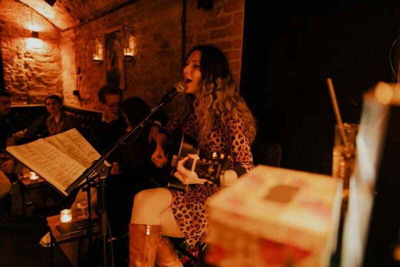 Wednesday Night Live Music with Cocktails - Kontakt Bar in Prague 1: the kind of night this is