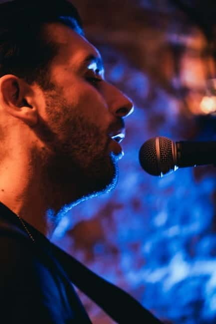 Wednesday Night Live Music with Cocktails - Your Wednesday plan: from voucher check to your reserved seat