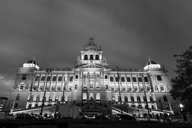 Welcome to Prague - Private Tour with Licensed Guide - Charles Bridge: history plus real-world building spotting