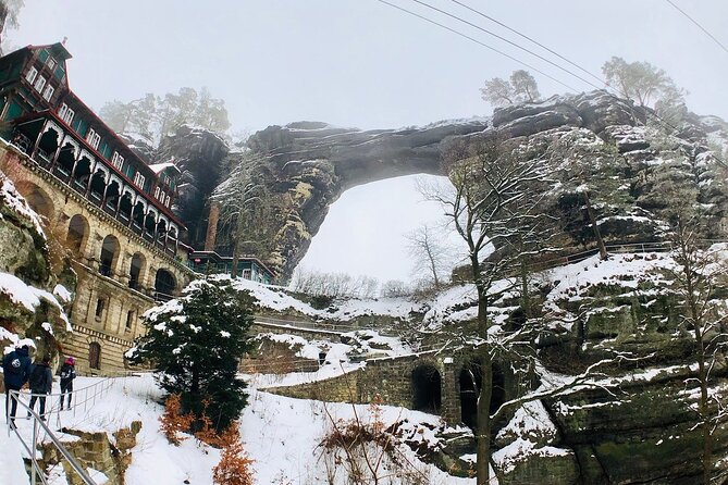 Winter Fairytale The BEST of Bohemian & Saxon Switzerland Hiking Tour - The Czech lunch and afternoon tea break that actually satisfies