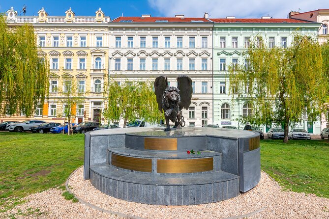 World War II History Tour of Prague's Old Town - Key highlights you’ll notice right away